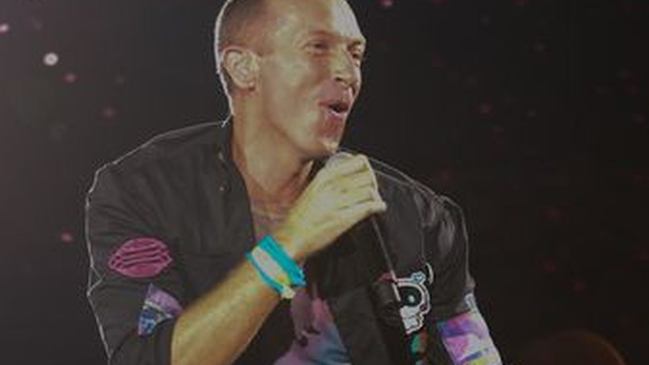 Heboh Chris Martin Berpantun di Konser Coldplay Jakarta: Boleh Dong Pinjam Seratus