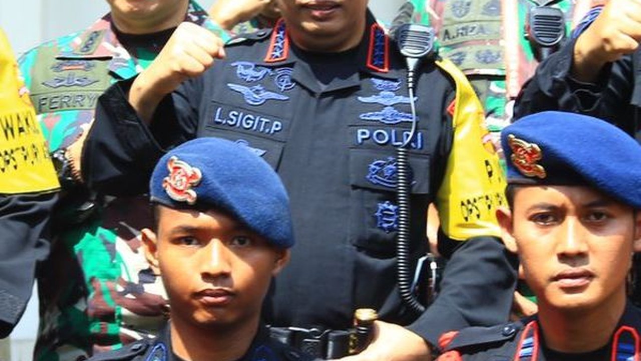 VIDEO: Aksi Brimob Polri Amankan Capres-Cawapres hingga Tembak-tembakan