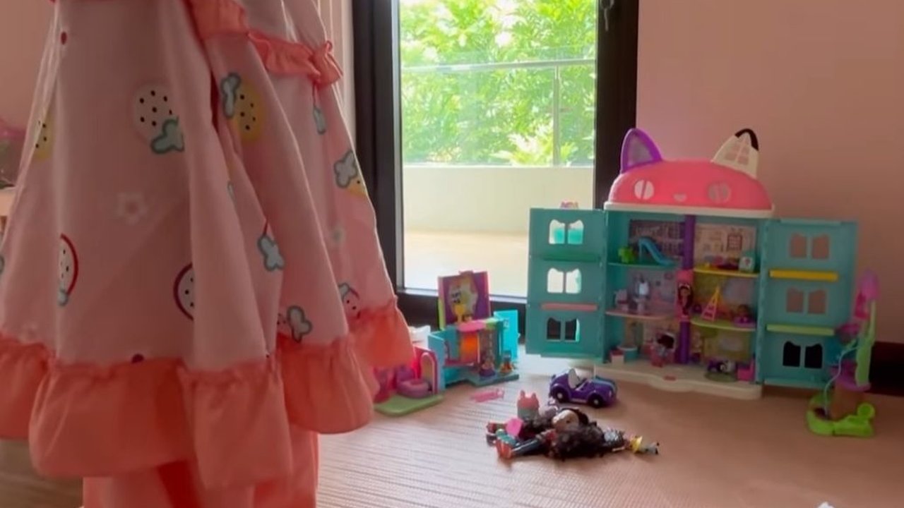 Intip Momen Lucu Zunaira Anak Syahnaz dan Jeje Belajar Sholat di Usia 3 Tahun, Bikin Gemas