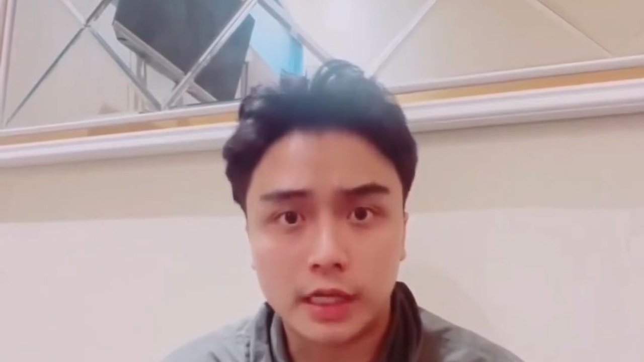 VIDEO: Leon Anak Willy Dozan Diburu Polisi, Sok Jago Aniaya Pacar & Hina Polri Kini Mewek