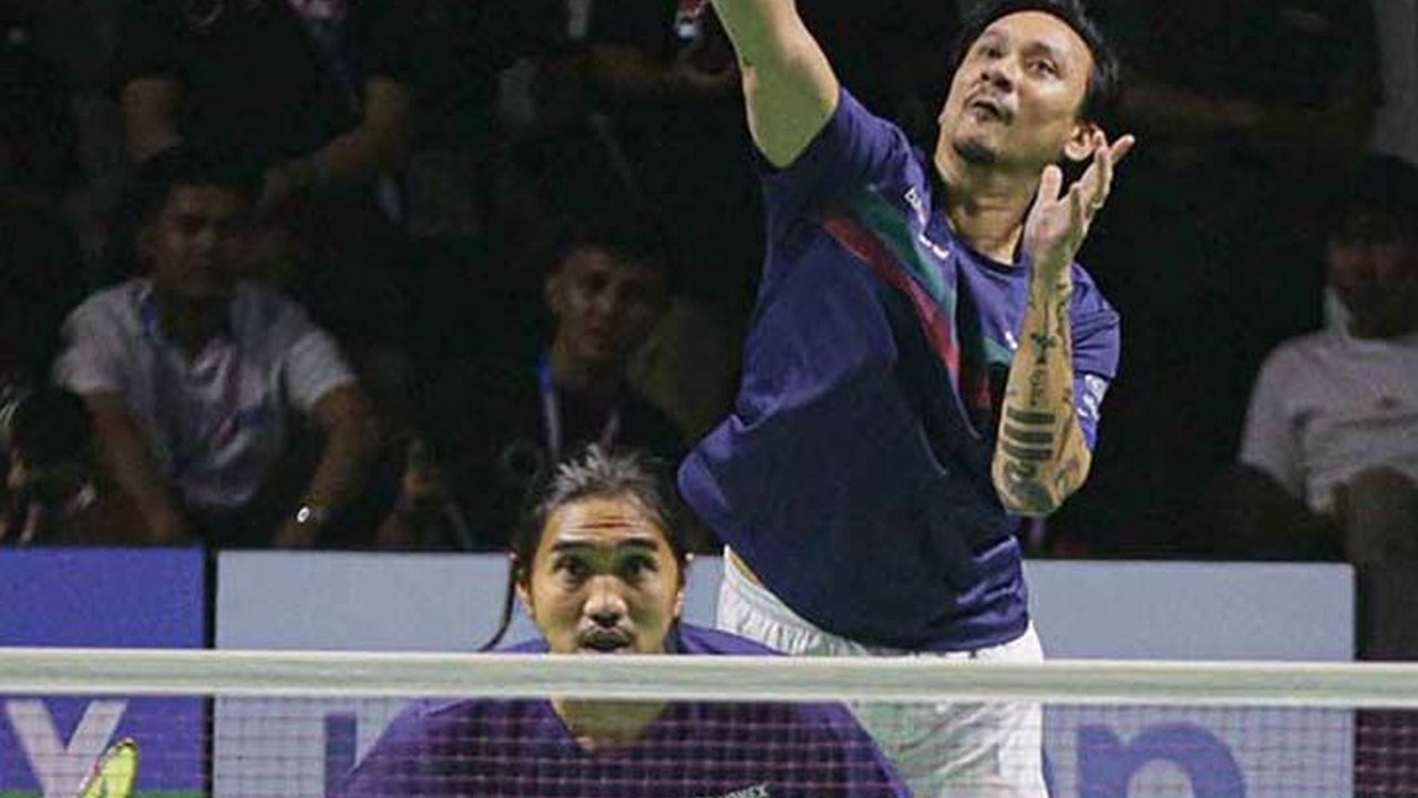 FOTO: Aksi-Aksi Vincent Rompies dan Duta Sheila On 7 Hadapi Ganda Malaysia di Tepok Bulu 2023