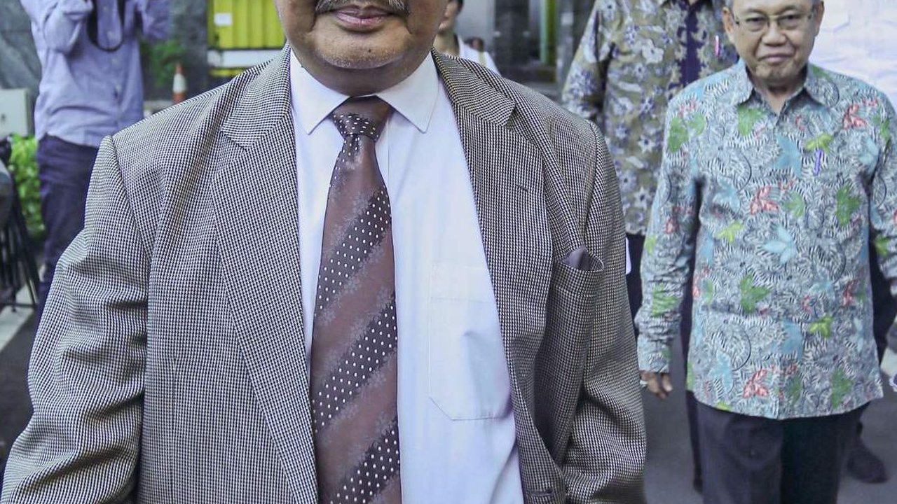 VIDEO: Pedas Ketua MKMK Jimly Sindir Hakim MK Anwar Usman Dkk 