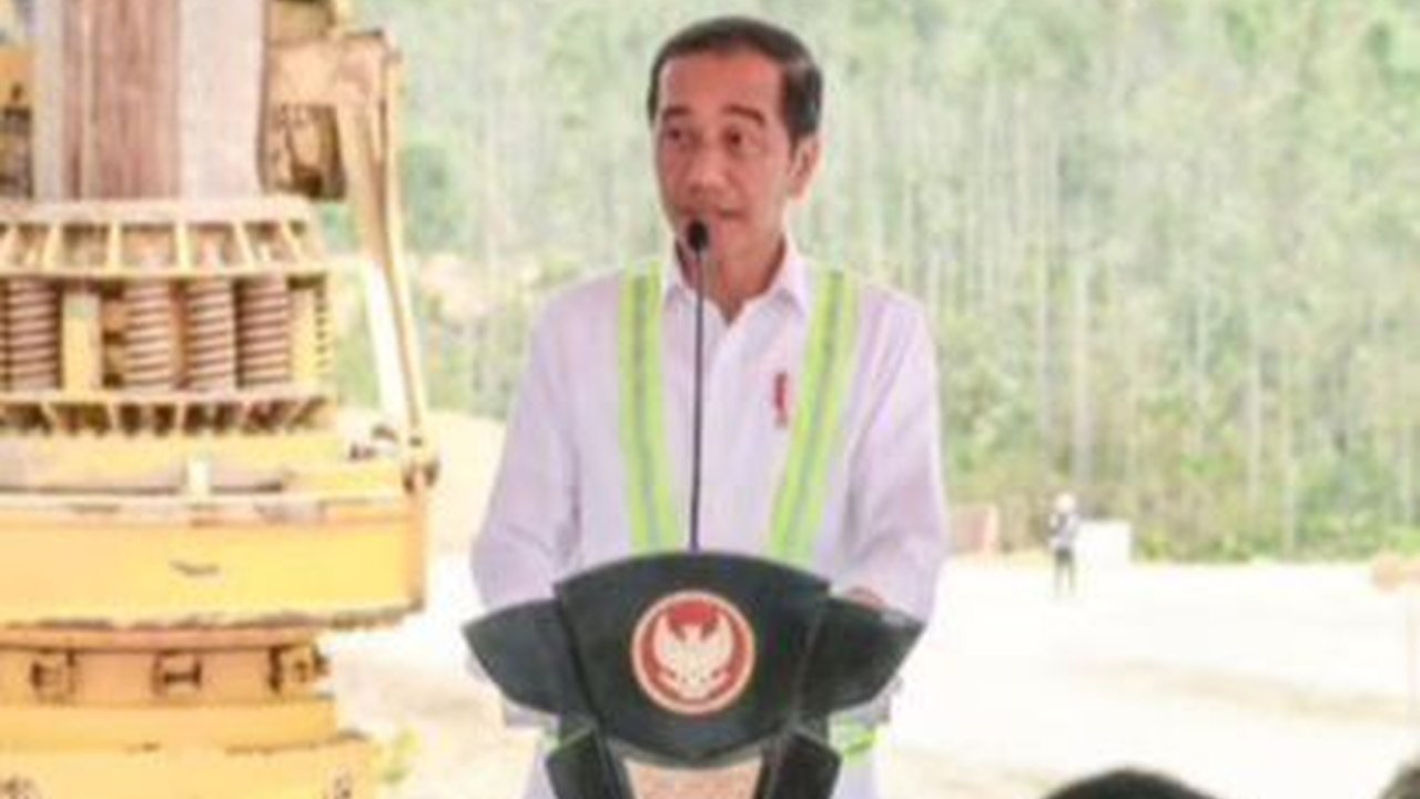 VIDEO: Pantun Jokowi di IKN 