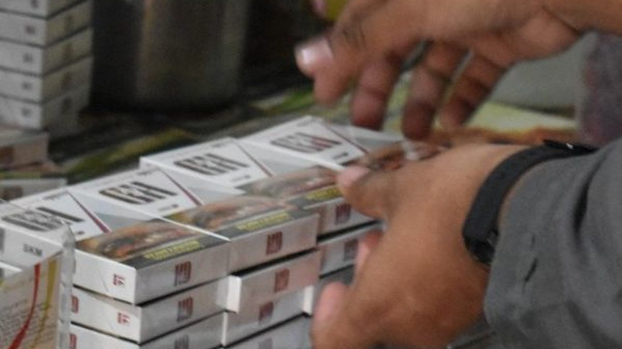 Bea Cukai Gempur Rokok Ilegal di Bekasi dan Pekanbaru, Nilainya Capai Setengah Miliar