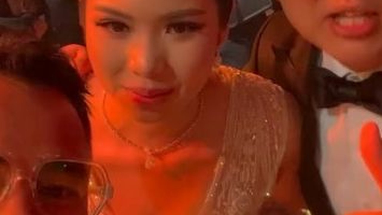 Potret Pernikahan Super Mewah Crazy Rich Surabaya, MC Raffi Ahmad dan Penyanyinya Brian McFadden Eks Westlife