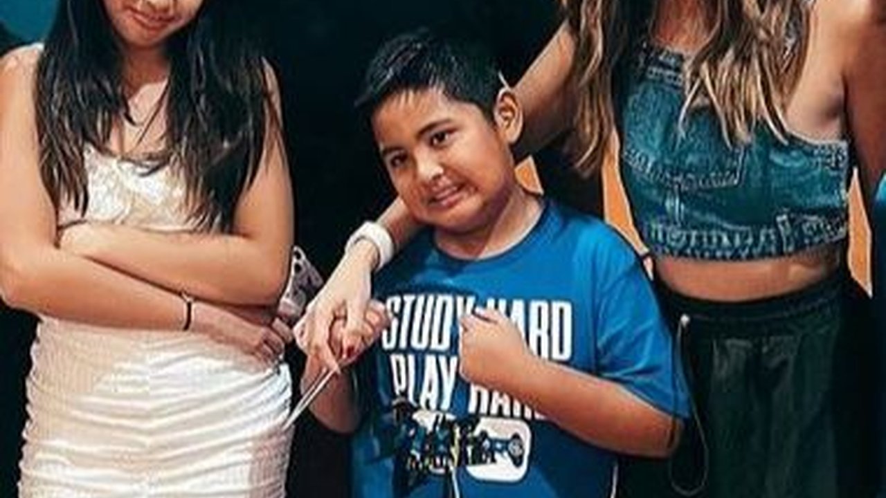 Mikhayla Curi Perhatian, 8 Foto Keluarga Nia Ramadhani Saat Rayakan Ultah Mainaka