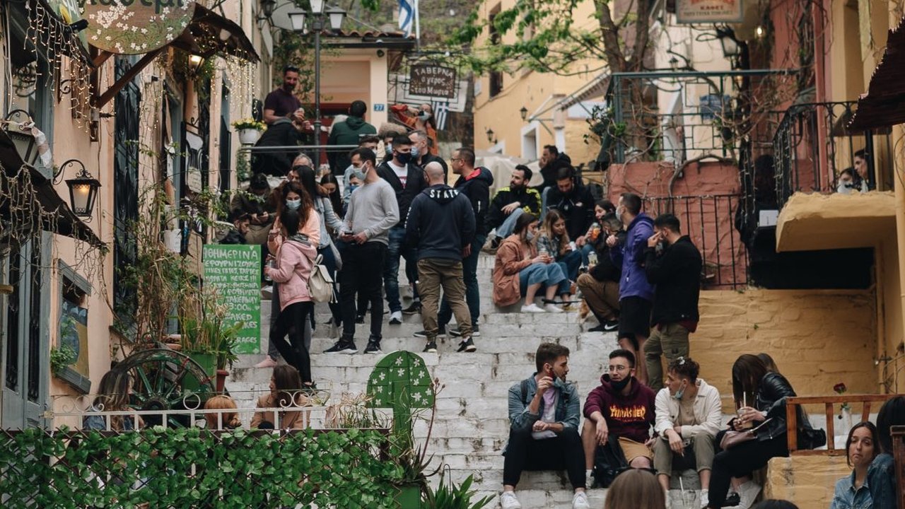 Contoh Etika Umum dan Pengertiannya, Bantu Jaga Sikap dan Perilaku