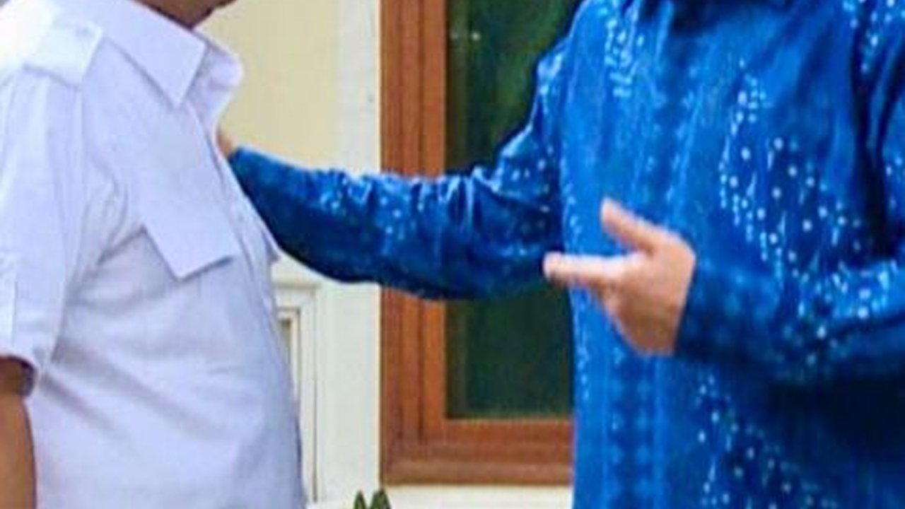 SBY Kenang saat Pertama Bertemu Prabowo di Akabri, Satu Baret Hijau dan Satu Baret Merah