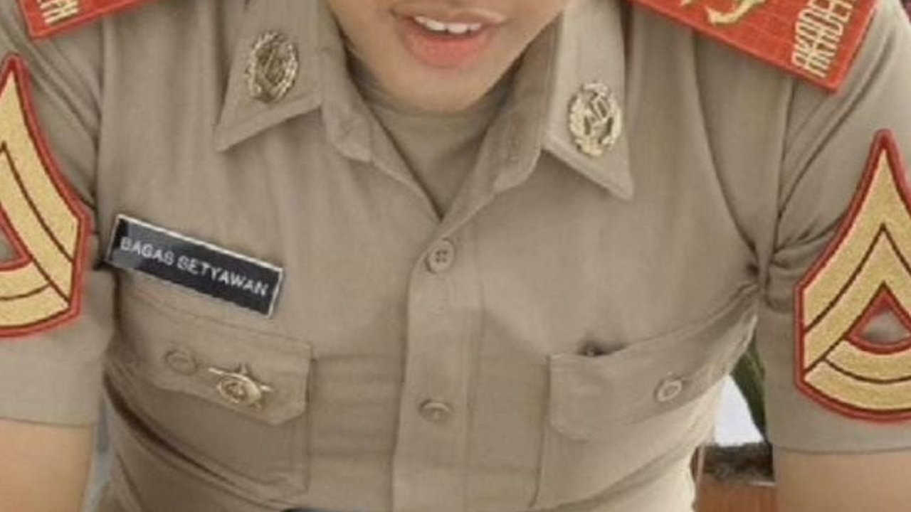 Potret Ganteng dan Gagahnya Putra Sulung Arzeti Bilbina yang Sukses Jadi Tentara