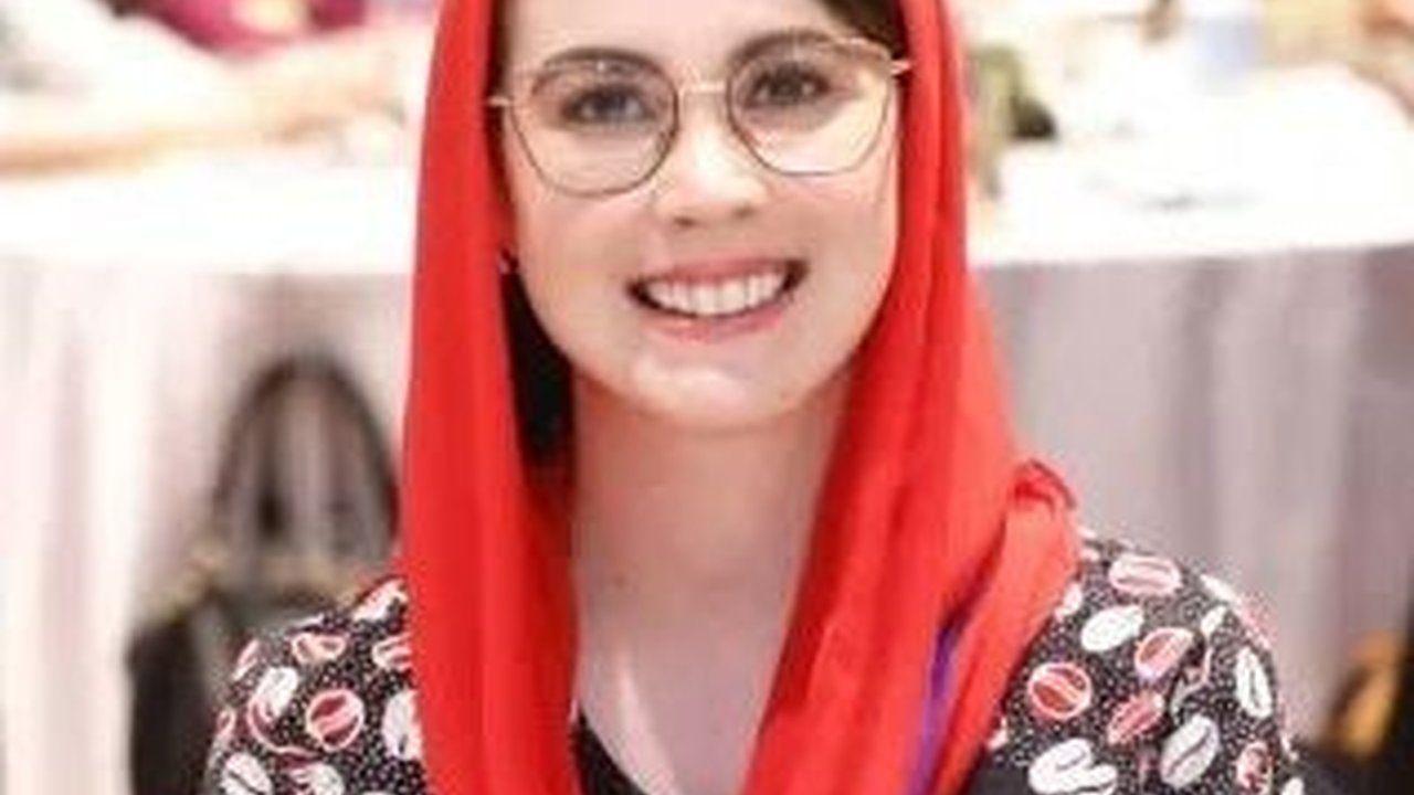 Potret Cantik Arumi Bachin di Jakarta Ikut Rakornas, Banyak yang Ajak Selfie