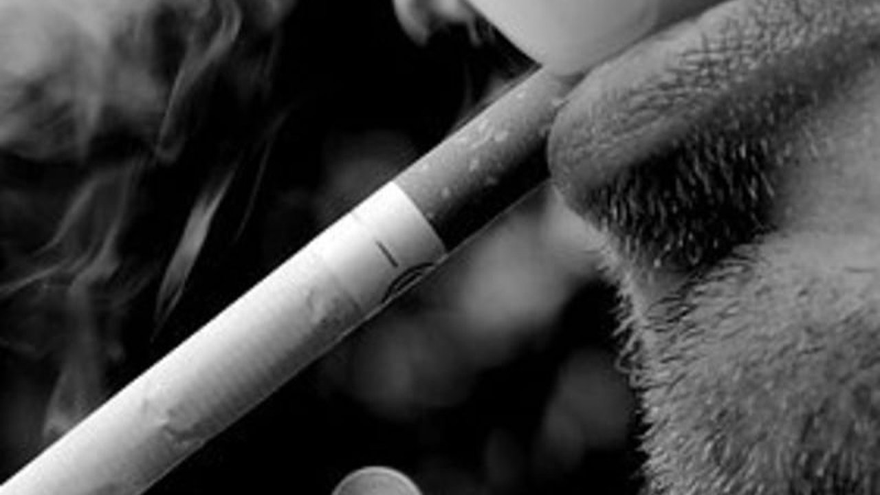 Dampak Buruk Rokok untuk Kesehatan Mulut, Sebabkan Gigi Berlubang hingga Kanker
