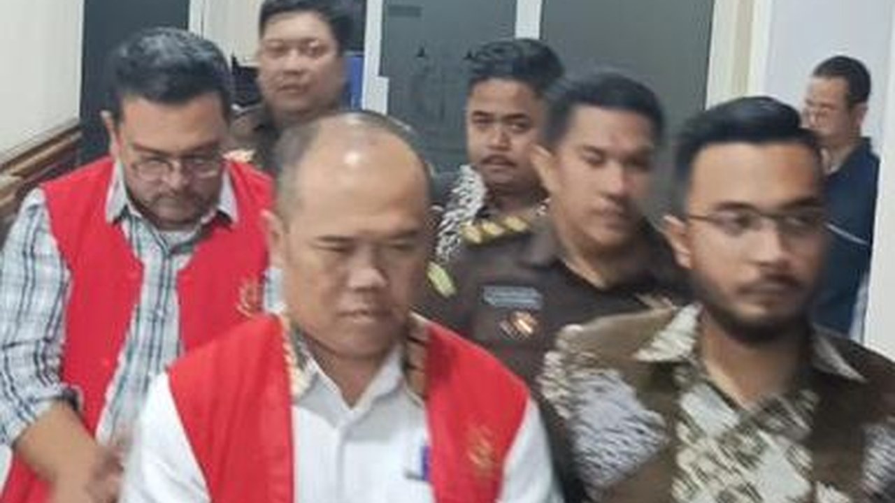 Mantan Dirut KPBN Jadi Tersangka Korupsi Transaksi Pembelian Gula, Rugikan Negara Rp571 Miliar
