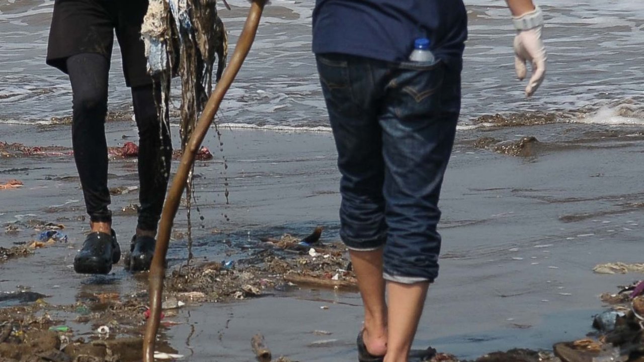 Cerita di Balik Aksi Bersih-Bersih Pandawara Group, Enam Bulan Pertama Tak Ada Dokumentasi