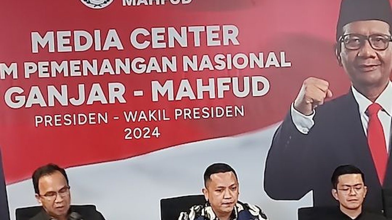 VIDEO: TPN Ganjar Sewot Prabowo-Gibran Kerahkan Aparat Desa