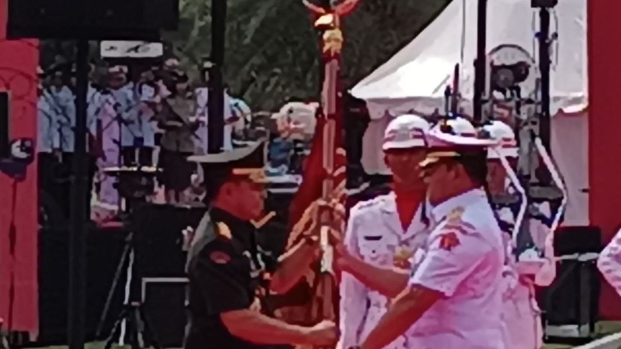 Sertijab Panglima TNI, Laksamana Yudo Margono Serahkan Tongkat Komando Kepada Jenderal Agus Subiyanto