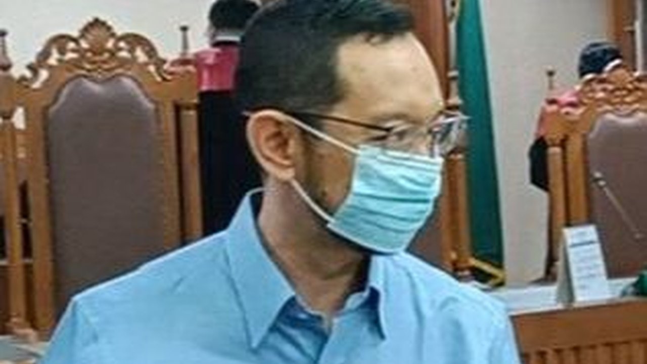 Eks Kepala Bea Cukai Andhi Pramono Terima Uang Pelicin Loloskan Barang Impor