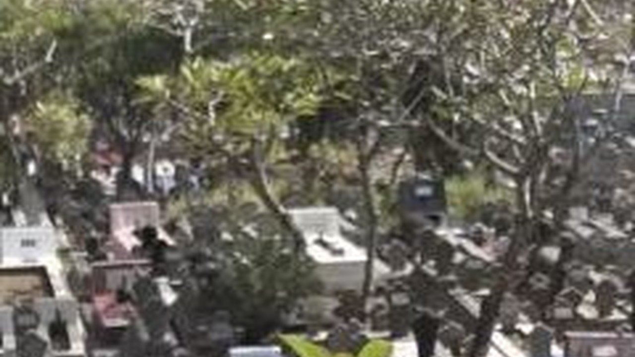 Berada di Tengah Pemakamam Umum, Ini Kisah Kampung Bergota Semarang