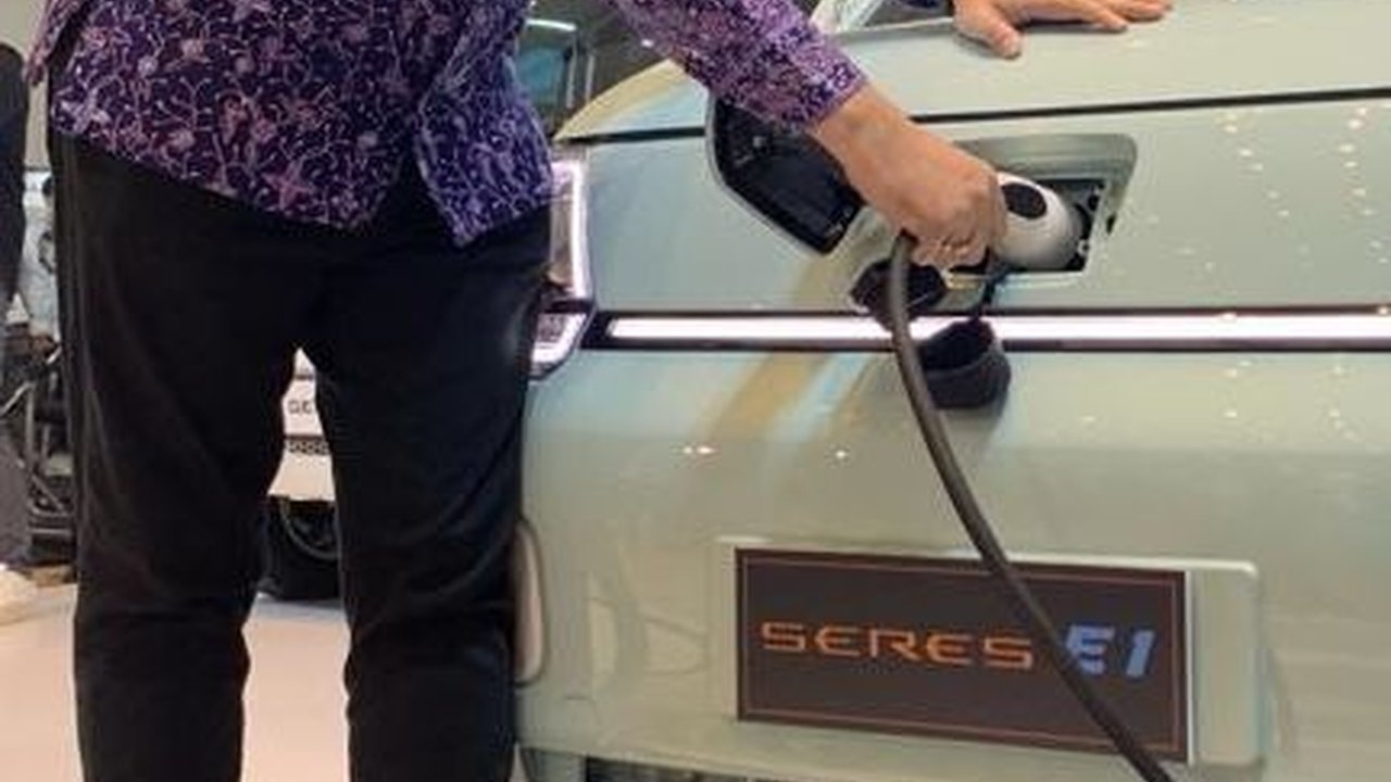 Mobil Listrik Seres E1 Goda Pengunjung GIIAS Bandung dengan Bunga 0 Persen