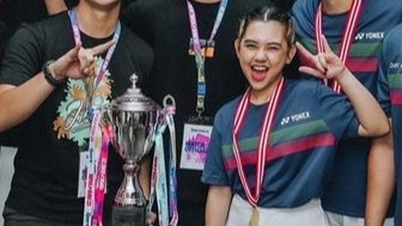 10 Potret Terbaru Ayman Anak Duta Sheila On 7 yang Punya Paras Ganteng, jadi 'Coach' saat Ayahnya Tanding Badminton