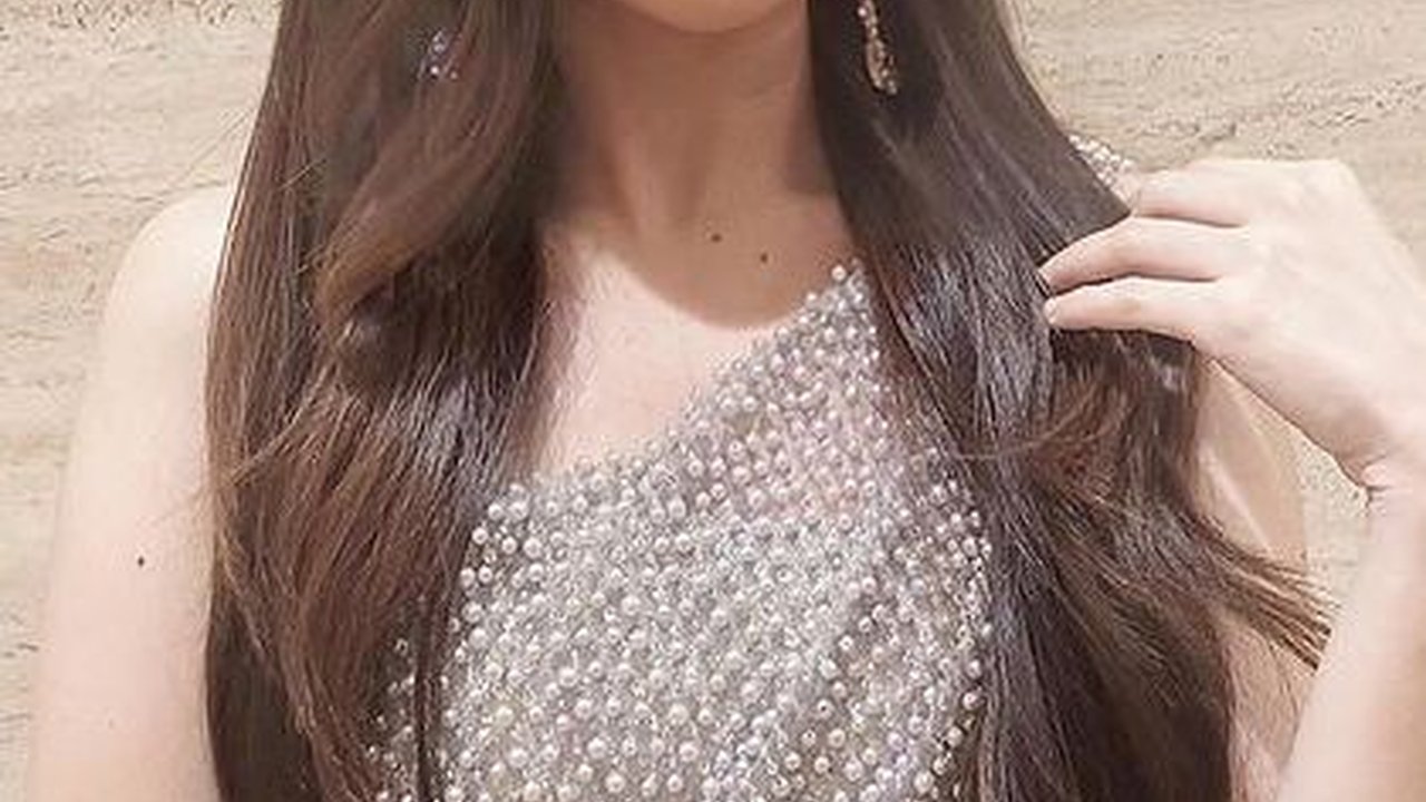 Cantik dan Anggun, ini Deretan Foto Terbaru Ayu Ting Ting Tampil Pakai Gaun yang Banjir Pujian 'Emang Boleh Secantik ini'