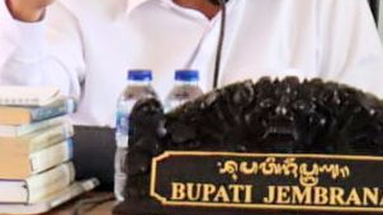 Bupati Jembrana Teken Surat Edaran Larang Joget Bumbung Porno