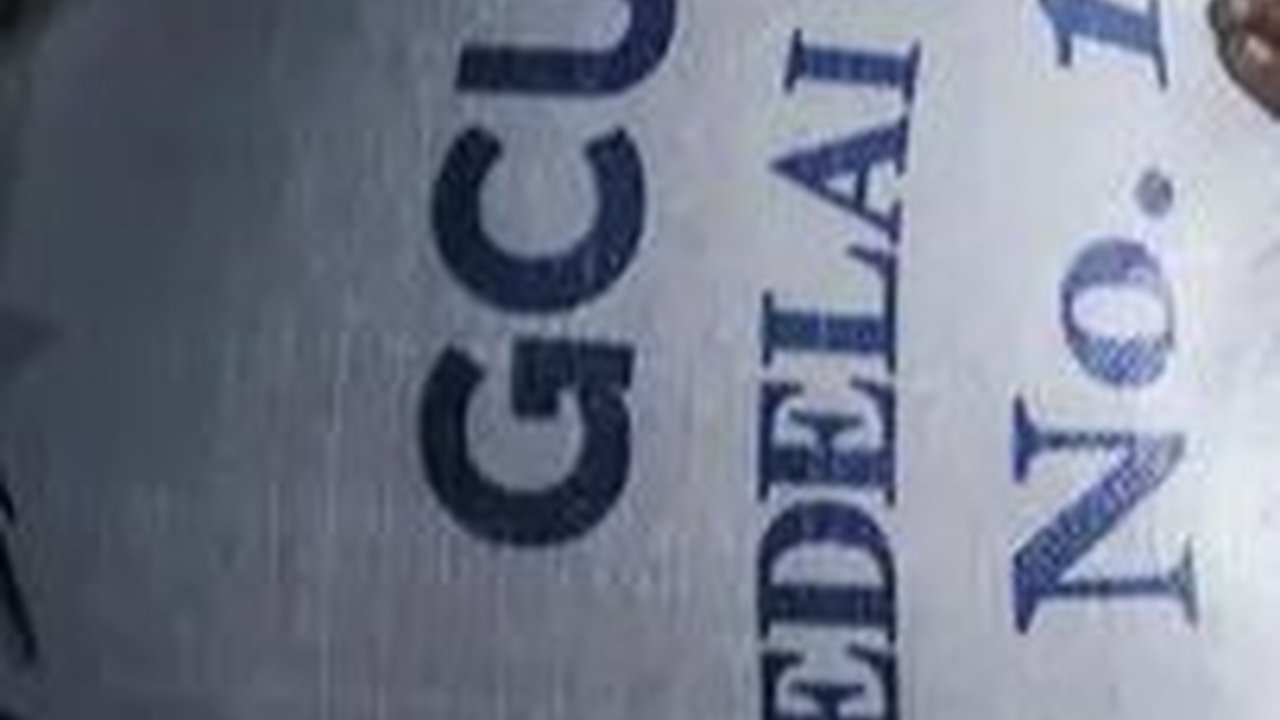 FOTO: Kenaikan Harga Kedelai Akibat Rupiah Melemah Memberatkan Para Pengusaha Tempe dan Tahu