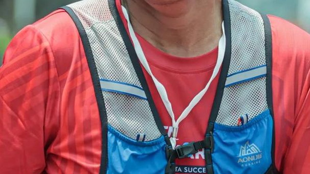 Detik-Detik Penyandang Autisme Tuntaskan Lari Maraton 42 KM, Jadi Pelari Autisme Pertama & Berhasil