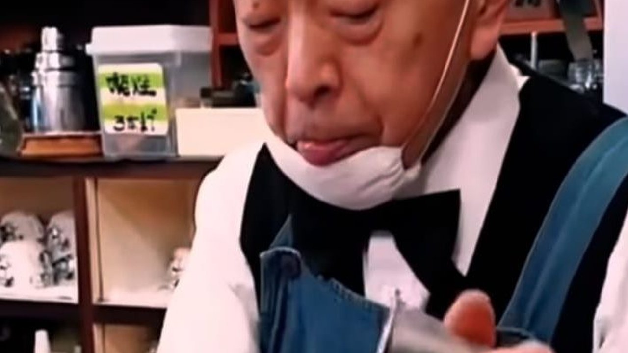 Kakek Penjual Puding Terkenal di Jepang ini Justru Sedih Karena Viral, Kini Pembeli Dilarang Bikin Video