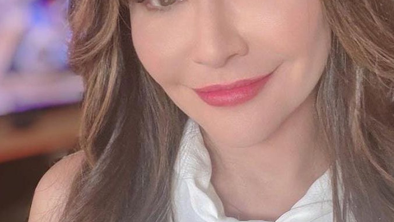 Tamara Bleszynski Tiba-tiba Tulis 'Ampuni Aku Tutupi Aib-aib Ku', Ada Apa?