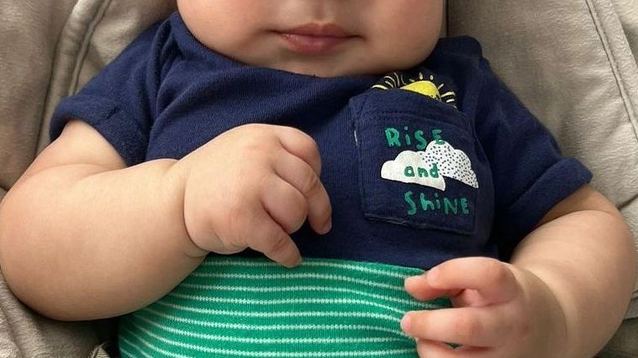 Potret Baby Elhanan, Bayi Menggemaskan Anak Sammy Simorangkir