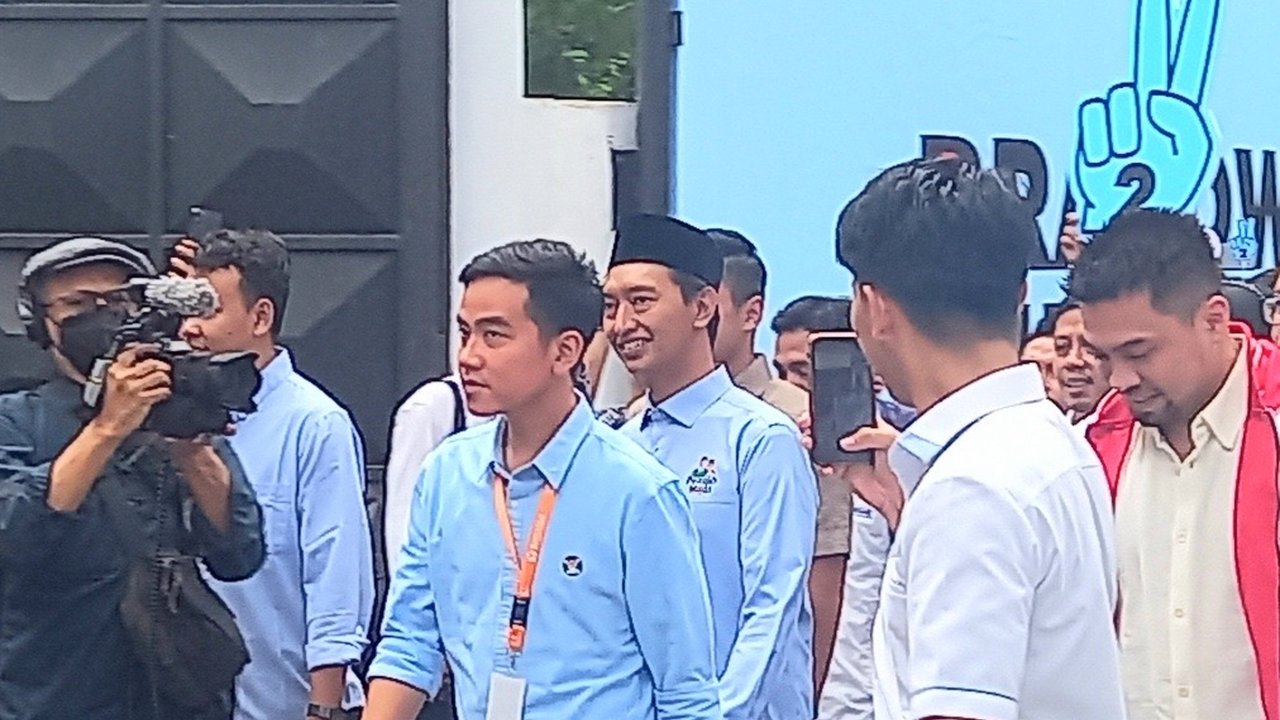 Gibran Sambangi Kantor TKN Fanta: Kita Beri Tempat Bagi Anak Muda Seluas-luasnya