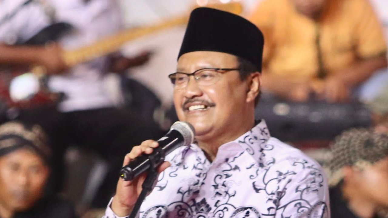 Pagelaran Wayang Warnai Meriahnya Gebyar Malam Puncak Hari Guru Nasional Kota Pasuruan
