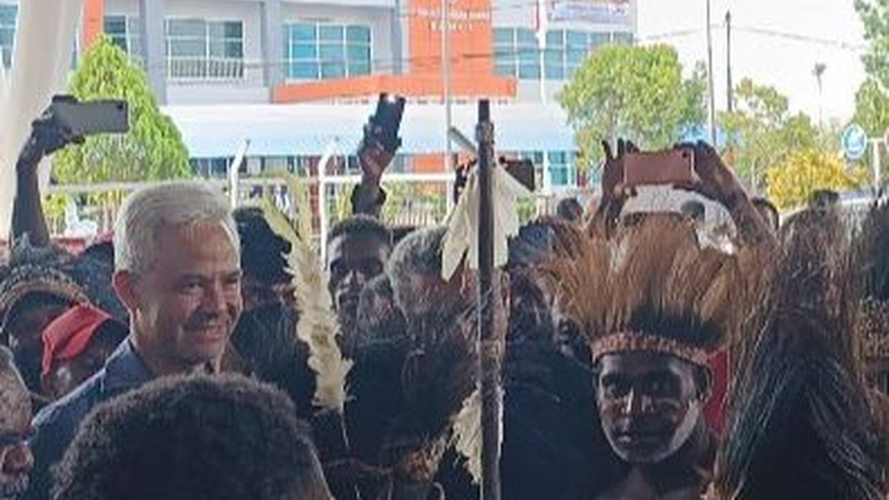 Hari Pertama Kampanye di Merauke, Ganjar Disambut Tarian Asmat
