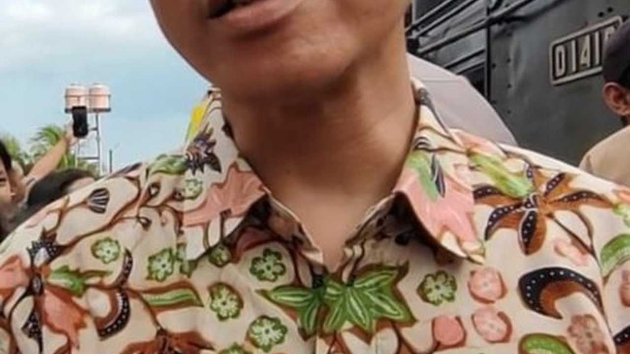 Gibran Terlihat Ngantor di Hari Pertama Kampanye Perdana: Wis, Hari Ini Enggak Ada Politik