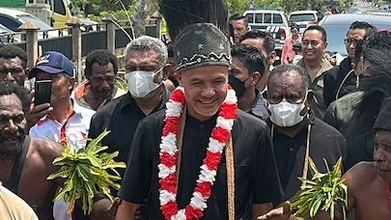 Usai Lewat Jalan Rusak di Merauke, Ganjar: Pemerintah Berutang Kepada Rakyat untuk Menyelesaikan