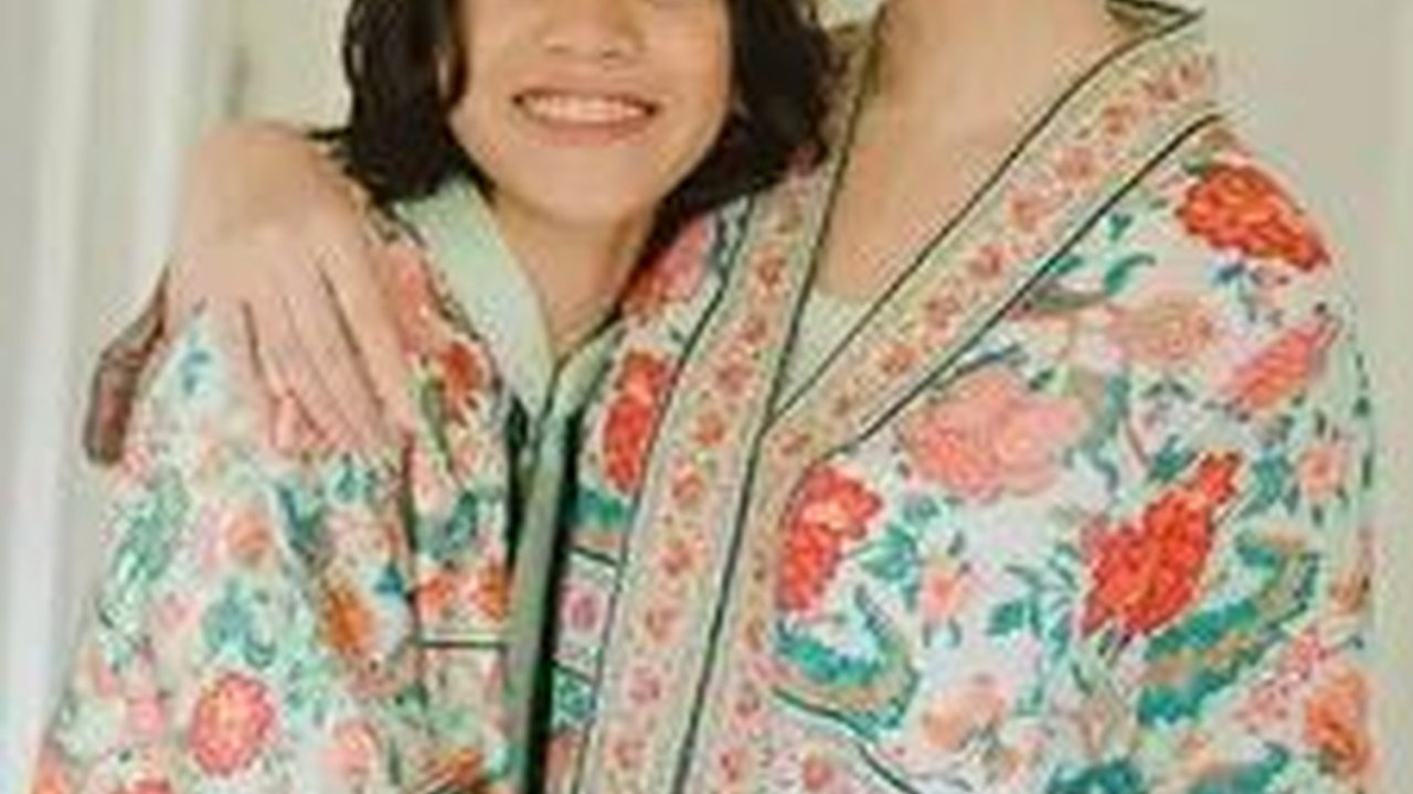 Potret Kedekatan Noah Sinclair, Putra BCL dengan Tiko Aryawardhana