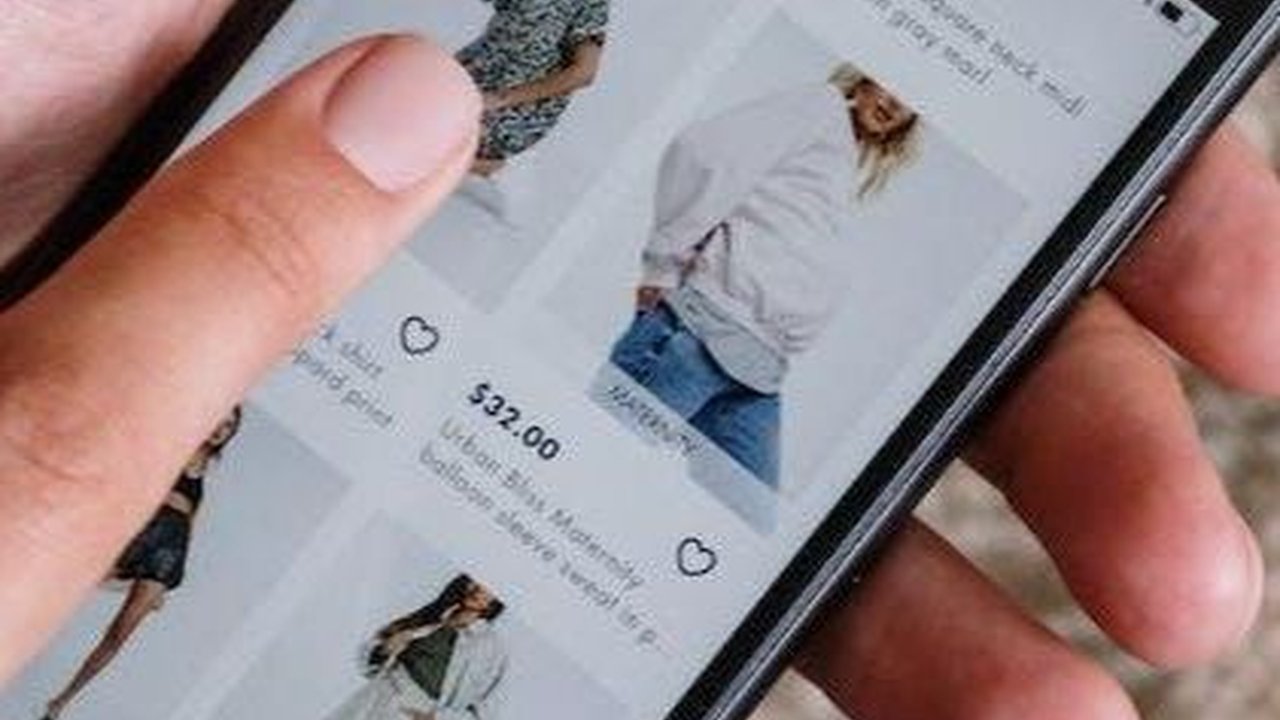 Kata Psikolog, Banyak Orang Isi Waktu Luang Buka Aplikasi Belanja Online Tapi Enggak Beli