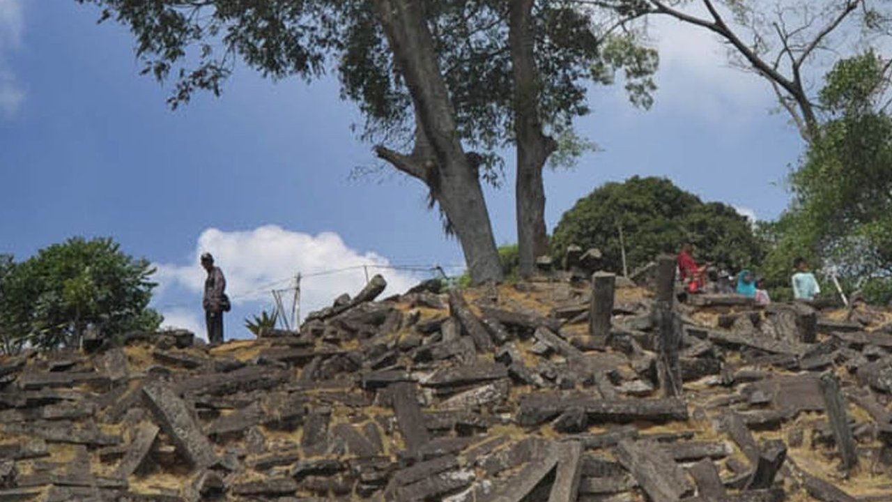 Kontroversi Gunung Padang, Ilmuwan Asing Ragukan Klaim Piramida Tertua, Ini Alasannya