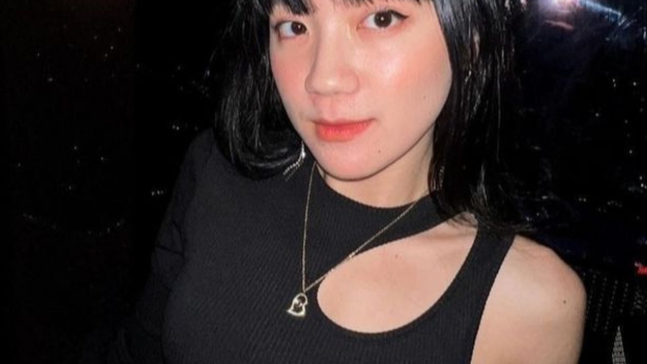 8 Foto Cindy Gulla eks JK48 Yang Kini Gemar Naik Gunung dan Cobain Aktivitas Ekstrem