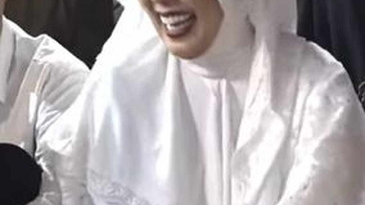 10 Potret Soimah Tampil Berhijab Beda Banget dan Bikin Pangling, Netizen 'Auranya Memancar Masyaallah'