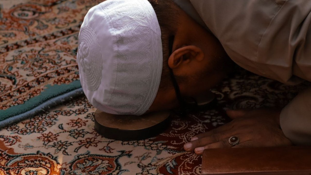 Niat Sholat Witir 1 Rakaat Sendirian, Lengkap Beserta Tata Caranya