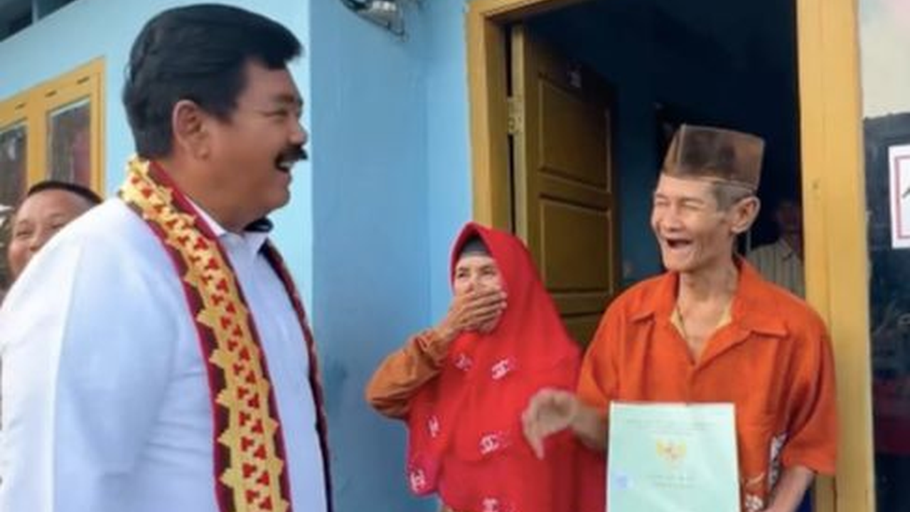 Guyon Mantan Panglima TNI saat Beri Kejutan ke Pengantin Baru Lansia 'Padahal Enggak Punya Gigi Berani Nikah ya'