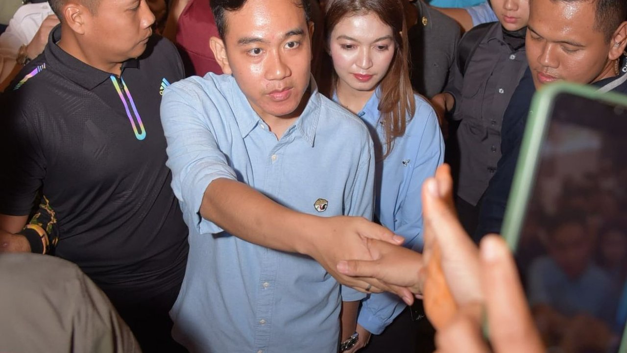 CEK FAKTA: Hoaks Mendikbud Nadiem Makarim Cabut Ijazah Gibran