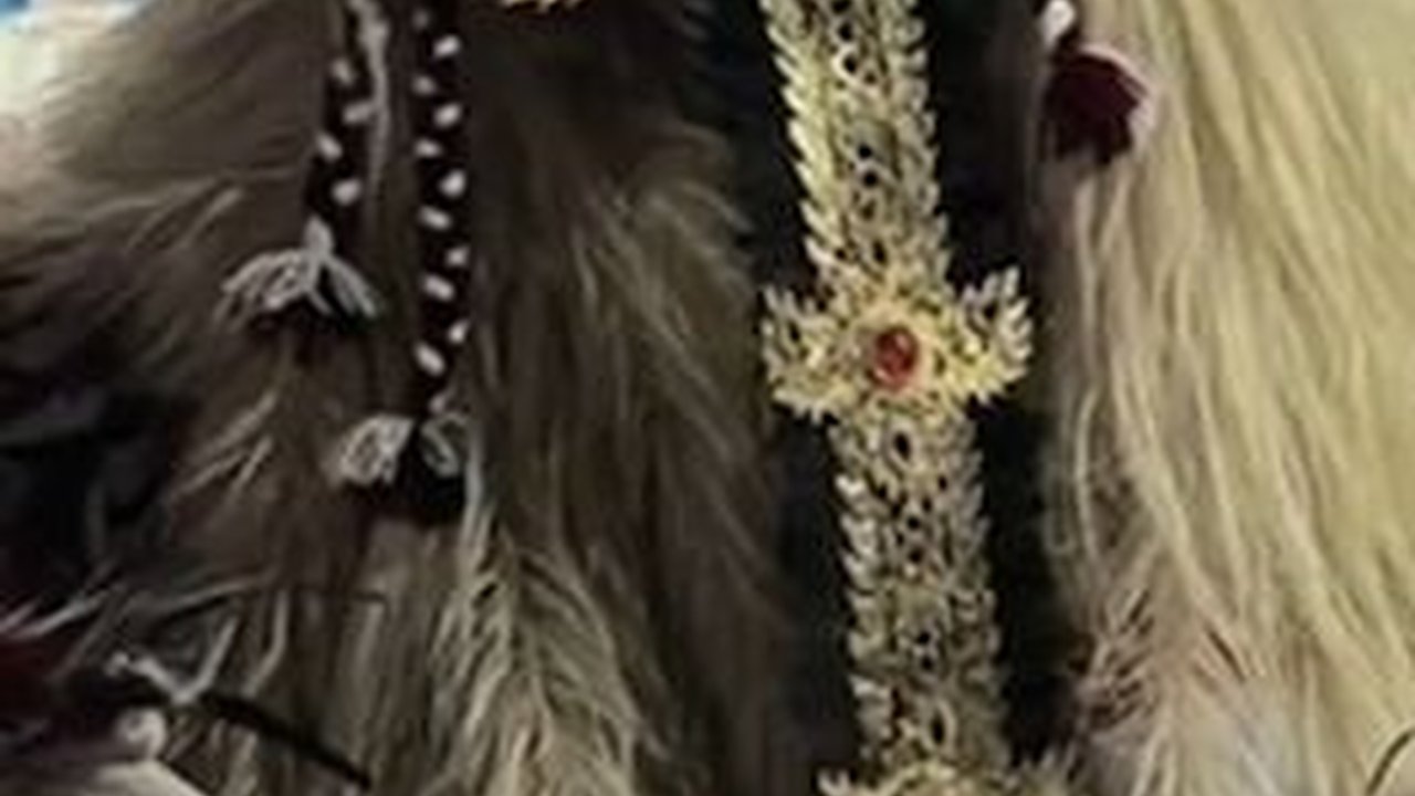 Niat Banget, Orang ini Kenakan Kostum Rangda Bali di Pesta Halloween Jepang, Netizen 'Hati-Hati'