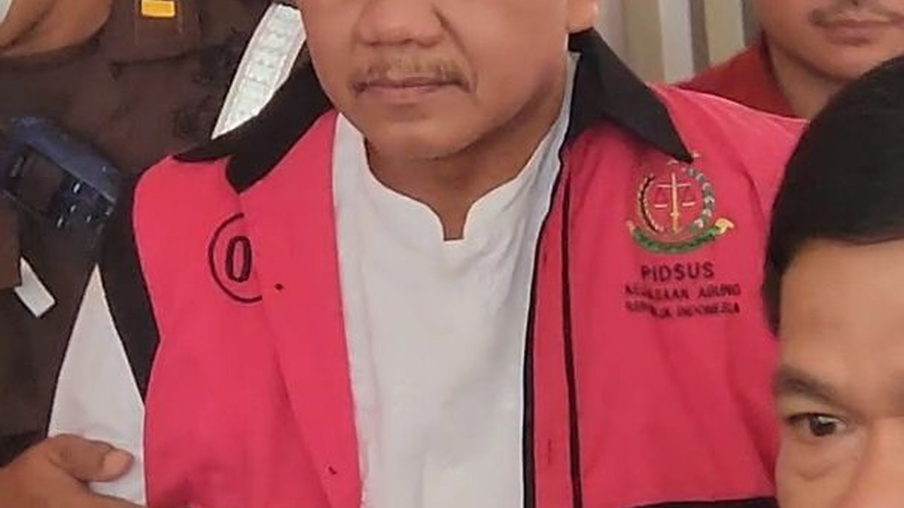 Profil Achsanul Qosasi, Penerima Bintang Jasa Utama Kini Diduga Terima Suap Rp40 Miliar di Kasus Korupsi BTS Kominfo
