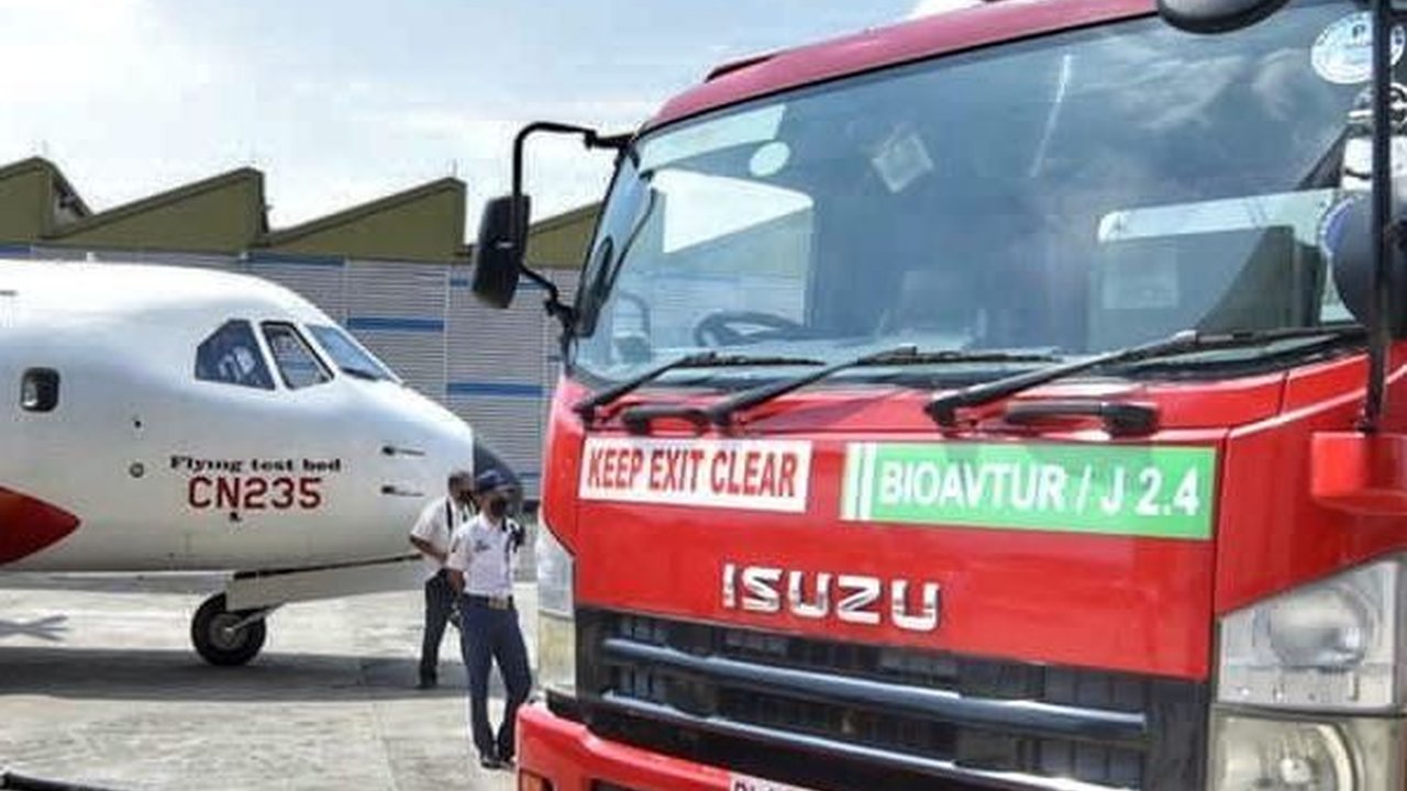 Pemerintah Targetkan Pesawat Pakai Bahan Bakar Campuran Bioavtur di 2025