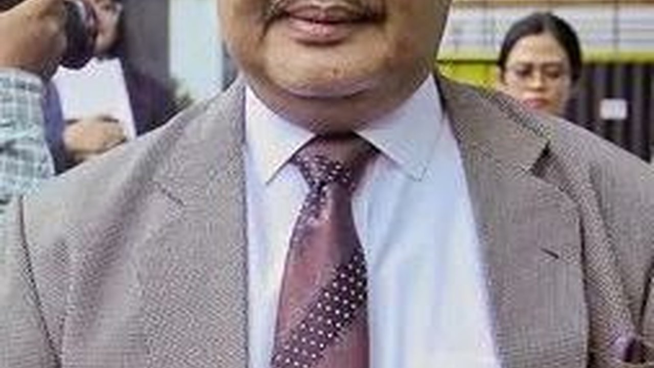 VIDEO:Jimly Buktikan Hakim MK Bermasalah, Anwar Usman Paling Banyak Dilaporkan