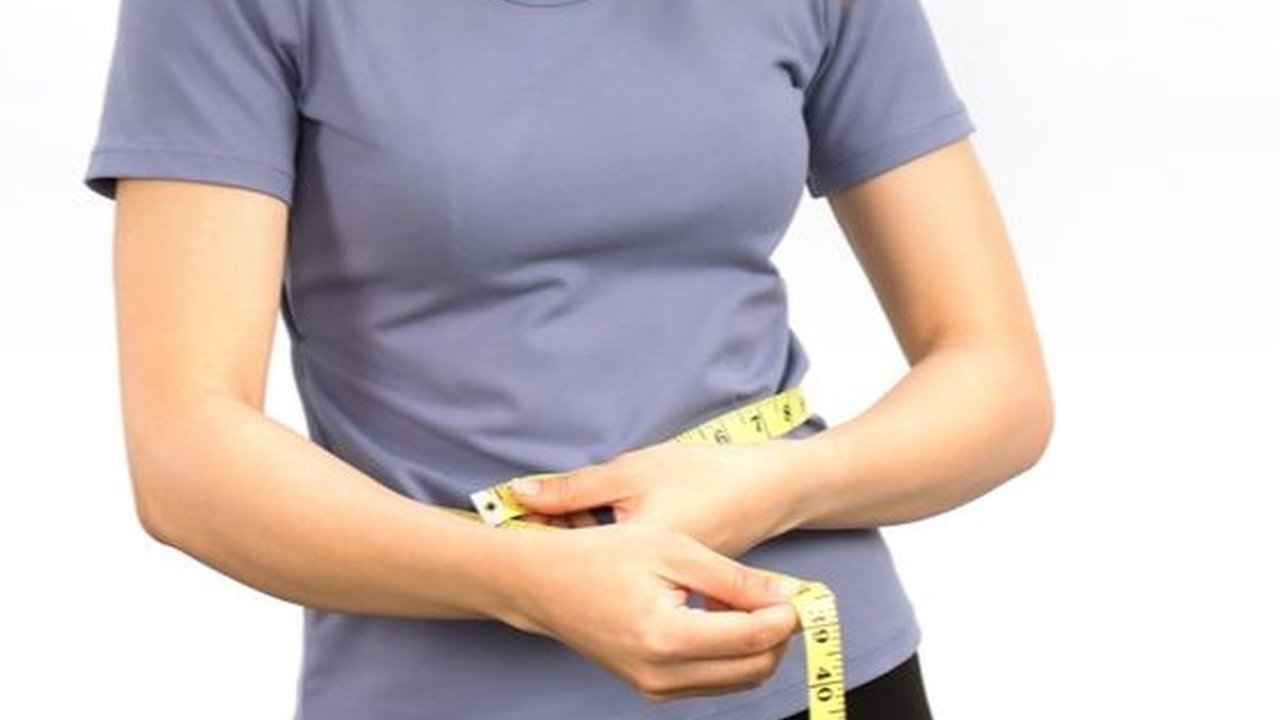 Lemak Menumpuk di Perut Bikin Insecure? Yuk, Hempaskan dengan Cara Sehat!