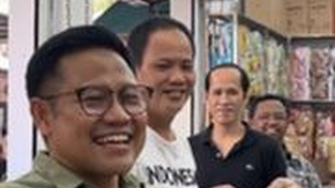 Guyon Cak Imin Beli Kalender China di Petak 9: Kalau untuk Hoki yang Mana?