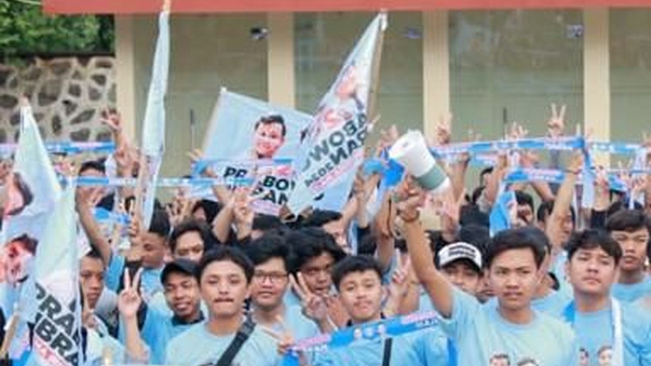 Ratusan Aktivis dan Mahasiswa di Jateng Dukung Prabowo-Gibran
